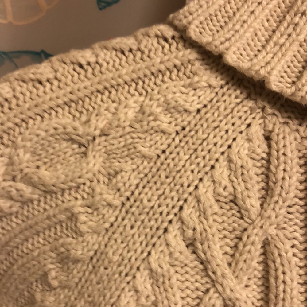 Cable knit turtleneck sweater💕 - Picture 6 of 10